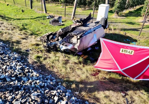 Tragiczny wypadek na przejeździe kolejowym w powiecie wieluńskim. Nie żyje mężczyzna