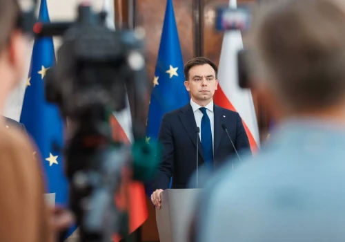 Małżeństwa jednopłciowe z UE zyskają prawa podatkowe małżonków. Jest interpretacja ministra finansów