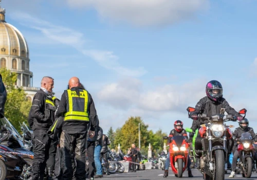 Przyjechali podziękować za bezpieczny sezon. Setki motocykli w Licheniu