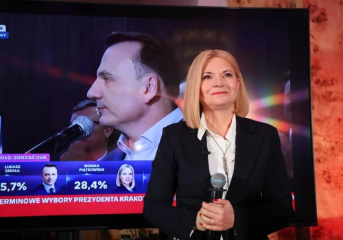 Monika Piątkowska druga w wyborach na prezydenta Krakowa. Od razu podziękowała Tusko…