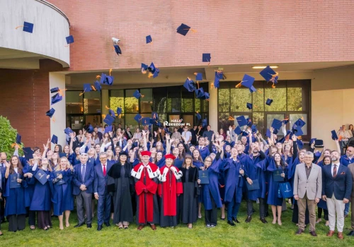 Absolwenci WSPiA odebrali dyplomy. Wyjątkowa Graduacja Rocznika 2026