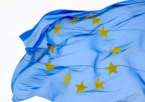 UE zaostrza kontrole dużych transakcji. Nie każdy będzie podawał PESEL