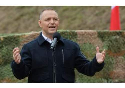 Prezydent nie nadąża za wnioskami? 143 tys. osób czeka na medal