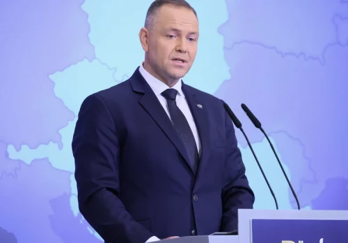 Sondaż: Polacy ocenili Nawrockiego. Sygnał ostrzegawczy dla prezydenta