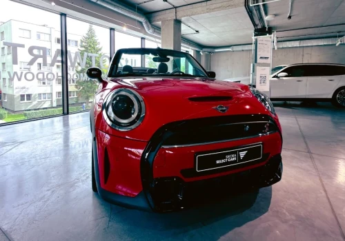 Szukasz używanego samochodu premium? W Sikora Select Cars kupujesz bez niepotrzebnego ryzyka