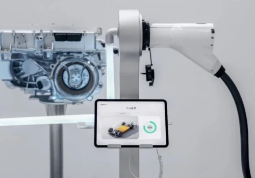 Geely: Dochodzimy do fizycznego kresu możliwości, gdy chodzi o ładowanie elektryków. Czyli nie zrównamy się czasowo z tankowaniem?