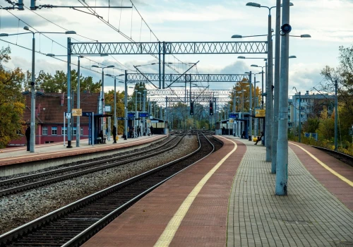 Rozkład jazdy PKP bez tajemnic. Jak szybko znaleźć najlepsze połączenie?