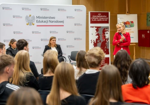 MEN: Rozpoczął się Tydzień o Przeciwdziałaniu Przemoc Rówieśniczej w Szkołach i Tydzień Budowania Relacji w Przedszkolach