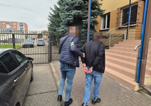 Poszukiwany listem gończym ukrywał się przez dwa lata. Policjanci znaleźli go