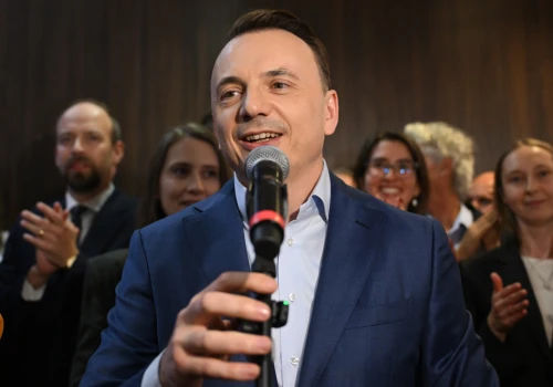 Współpracownik Piątkowskiej ma przeprosić Łukasza Gibałę. Sąd nakazał usunąć wpis