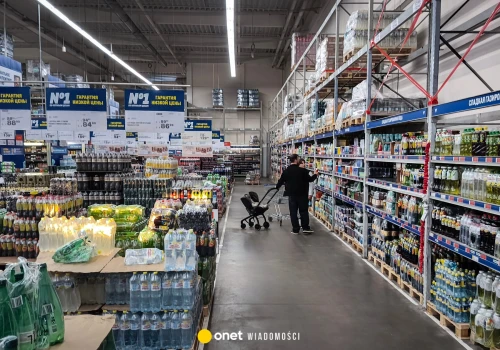 Putin podpisał dekret. Rosja przejmuje pod zarząd aktywa zagranicznej sieci