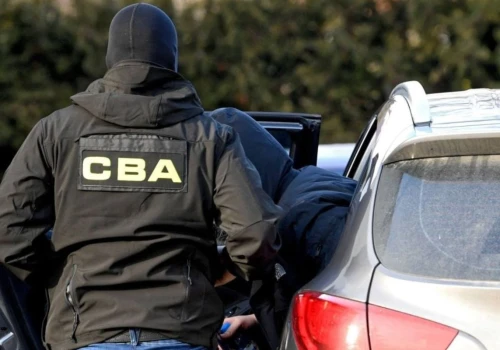 Były szef CBA usłyszał zarzuty. „Sugestie, jakoby CBA zakupiło mieszkanie dla moich celów prywatnych są…”