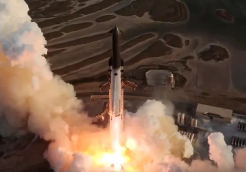 Starship po raz pierwszy osiągnął orbitę. SpaceX rozmieszcza 26 satelitów