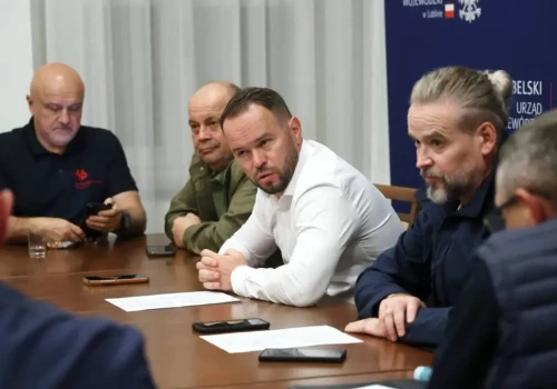 Noc w podwyższonej gotowości. Sztab kryzysowy na Lubelszczyźnie. „Wszystkie ręce na pokład”