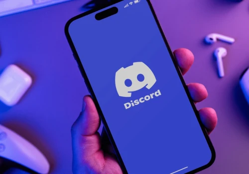 Discord wprowadził weryfikację wieku. Użytkownicy są wściekli