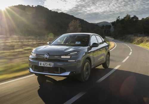 Najdroższy, spalinowy Citroën C4. Co ma i ile kosztuje?