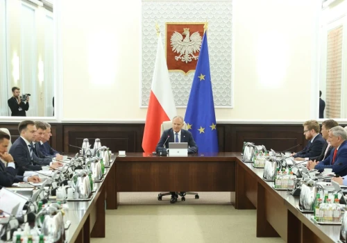Dzisiaj posiedzenie rządu. Na tapecie m.in. podwyżka progów podatkowych