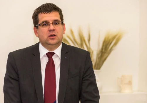Były minister zatrzymany pod zarzutem korupcji. Chwilę wcześniej uchylono mu immunitet