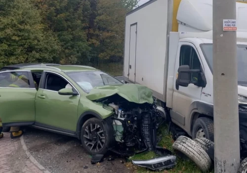 Czołowe zderzenie na ul. Krakowskiej