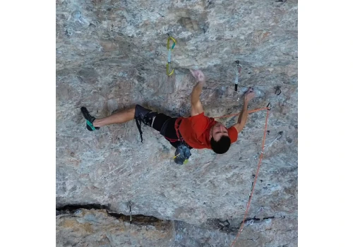 „Torture physique integrale” 9a+/b powtórzona po 13 latach. W akcji Stefano Carnati