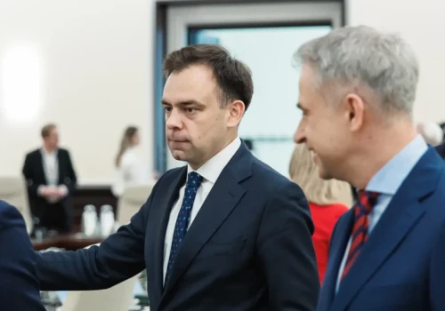Domański sprawił, że fantazje Nawrockiego idą na złom. Twarde liczby wygrały