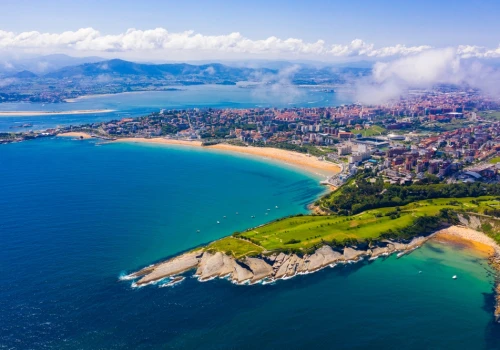 Hiszpania mniej znana za 759 PLN 🔥 🇪🇸 Loty do Bilbao i 4* hotel w Santander 🤩