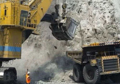 Elektrownie węglowe na maksymalnych obrotach. Powodem kryzys energetyczny w Indiach