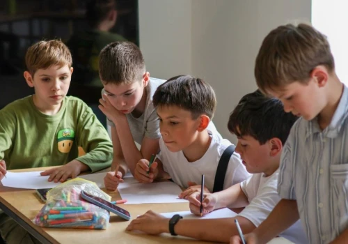 Nie będzie wspólnych wytycznych dla wszystkich uczniów. MEN daje szkołom prywatnym wolną rękę