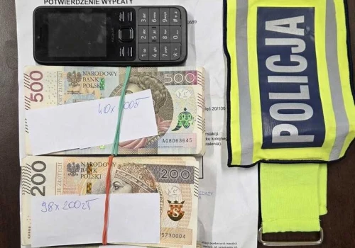 Seniorka mogła stracić 50 tys. zł. Policjanci wkroczyli w ostatniej chwili