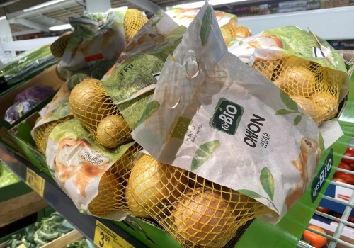 Czysta etykieta, FoodTok i nowe smaki. Tak zmieniają się zakupy Polaków