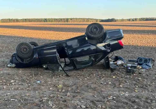 Pijany kierowca dachował Oplem. Miał około trzech promili alkoholu
