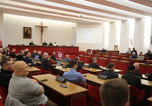 Duszpasterze młodzieży obradowali o przygotowaniach do ŚDM w Seulu, Lednicy i spotkaniu Taizé w Łodzi