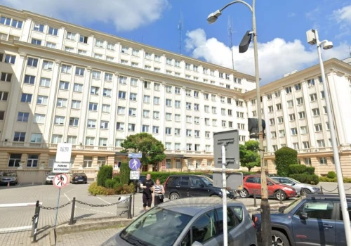 Praca w Starostwie Powiatowym w Rzeszowie. Pensja od 6900 zł brutto