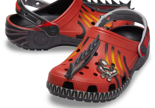 Chainsaw Man x Crocs