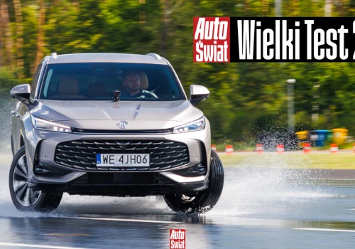 Wjechaliśmy 10 nowymi SUV-ami na szarpak. Jednego pokonał, inny zachwycił instruktora