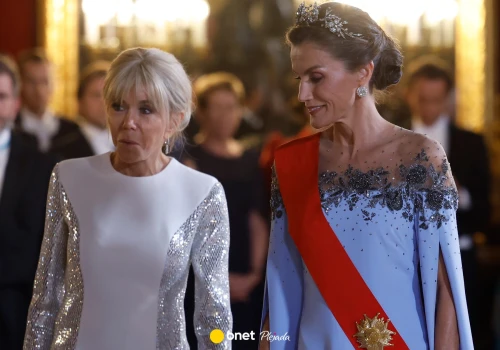 Uroczyste przyjęcie w Hiszpanii. Królowa Letycja w tiarze, Brigitte Macron w nowoczesnej sukni