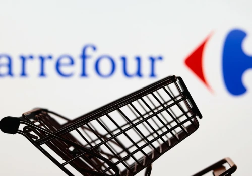 Carrefour chce przejąć kilkaset sklepów francuskiej Biedronki. Transakcja za 155 mln euro