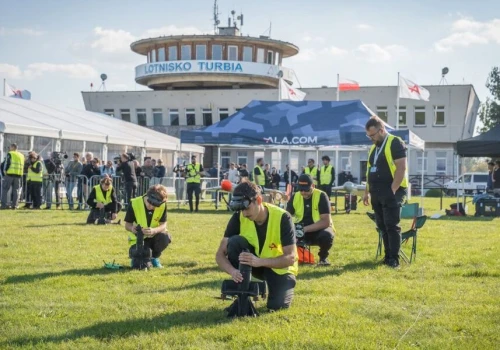 Carpathian Drone Summit 2026. Drony, hackathon i pokazy w Turbi