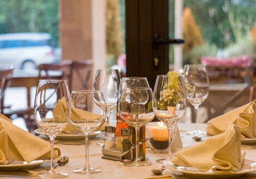 Po czym poznać, że z restauracją jest coś nie tak? Krytyczki kulinarne wskazują pięć sygnałów