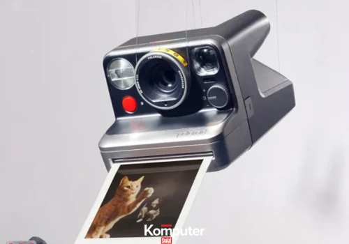 To nowy aparat natychmiastowy od Polaroid. Ma cztery tryby pracy