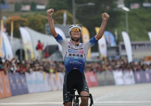 Tour de Langkawi 2026: Petr Rikunov wygrywa etap z ucieczki, Lennart Jasch nadal liderem