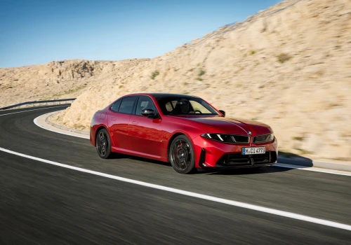 Nowe BMW Serii 3: 320 i M350 xDrive pokazują dwa oblicza „trójki”