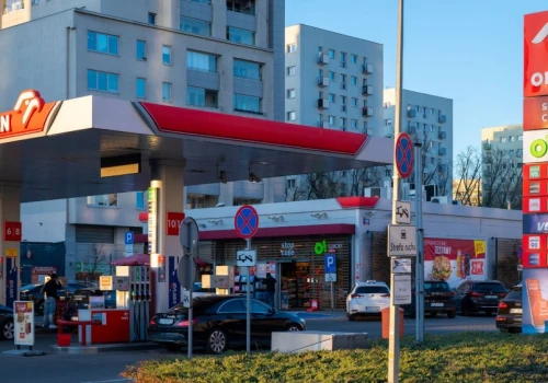 Ceny paliw w hurcie w dół. Czy benzyna i diesel potanieją na stacjach?