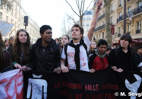 Minister edukacji: 76 osób rannych od początku protestów w liceach we Francji