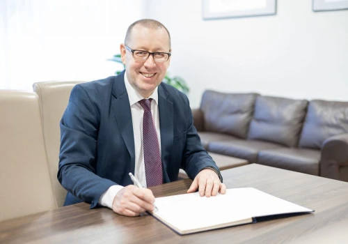 Prof. Piotr Borek znów w fotelu rektora UKEN