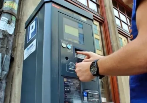 Płatne parkowanie na kolejnych ulicach Wrocławia. Przy szpitalu będzie wyjątek