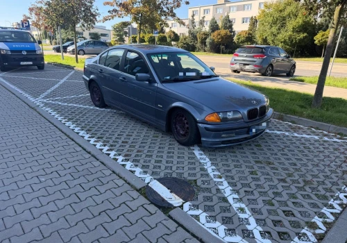 „Drift” na drodze zakończony utratą prawa jazdy