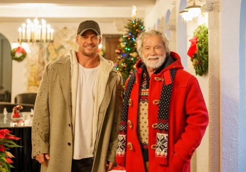 Arnold Schwarzenegger i Alan Ritchson w świątecznym filmie Amazonu! Zobaczcie zwiastun Facet z Workiem