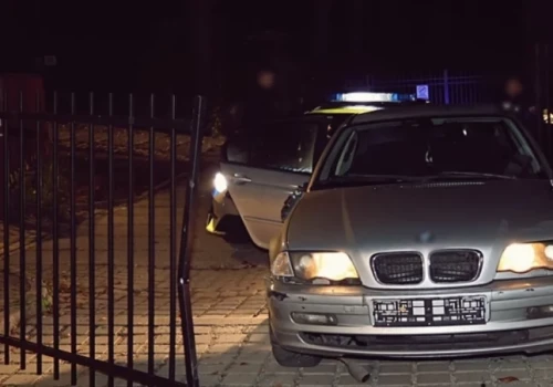 Kierowca BMW potrącił policjanta. 50-latek miał dożywotni zakaz prowadzenia pojazdów
