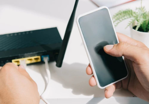 Słaby zasięg w domu lub biurze? Wi-Fi Calling może rozwiązać problem